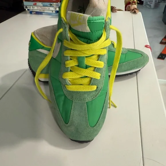 Nike Green and Yellow Sneakers with White Swoosh - Picture 5 of 8